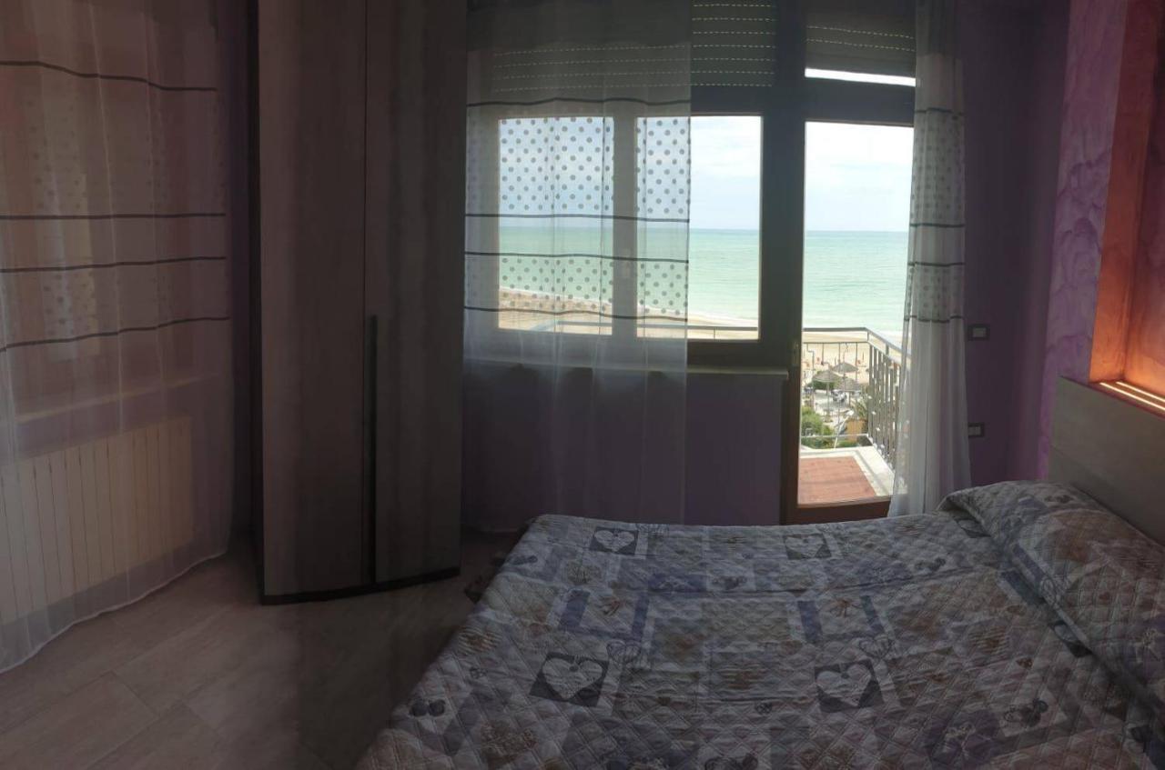 Sky Beach Civitanova Marche Eksteriør billede